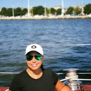 Meet your Posher, Jasmine